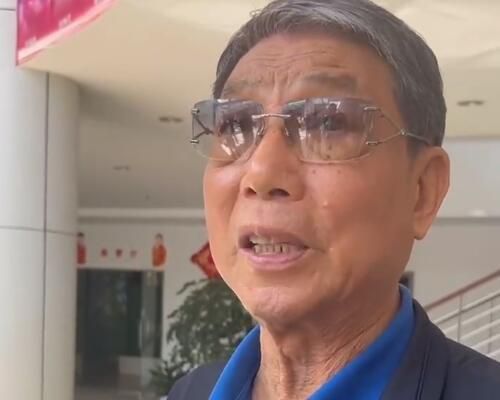 变成黑皮辣妹以后和朋友做了未删减版